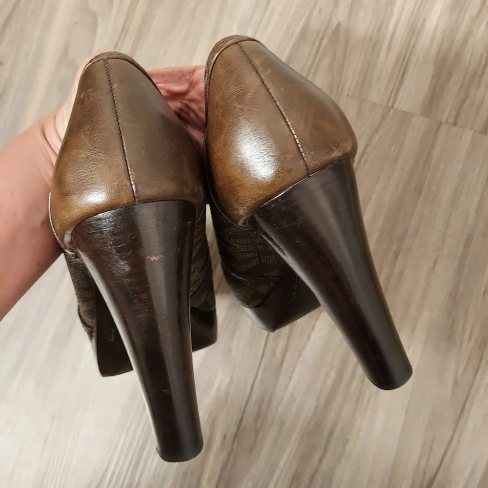 Michael kors monogrammed peep toe tassle heels